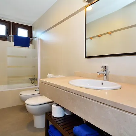 Doramas 3 Bedrooms Share Pool Wifi וילה *